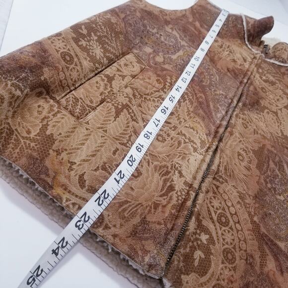 Jones New York Sport Suede Western Print Shearling Vest Jacket - Picture 7 of 11